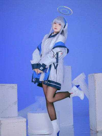 是一只熊仔吗 cosplay Ushio Noa – Blue Archive