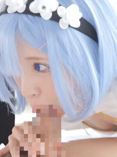 Unknown Cosplayer cosplay Rem – Re:Zero