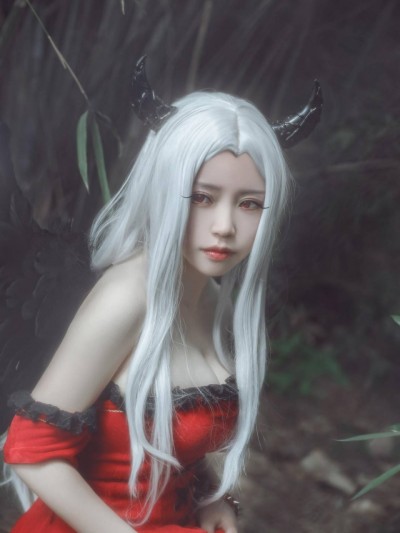 《FateZero》爱丽丝菲尔在旅途同人 C O S P L A Y