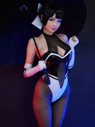 Takao Race Queen Azur Lane cosplay by Hidori Rose