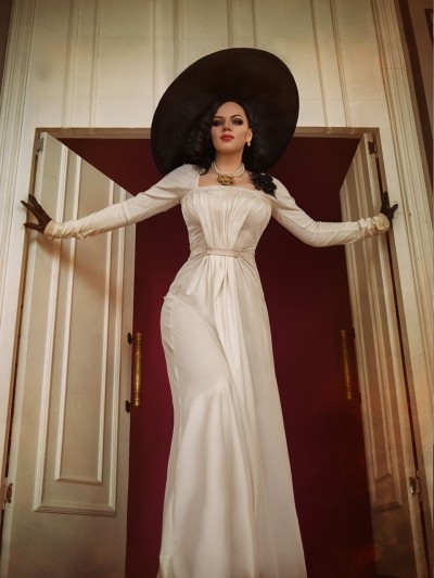 Alice Cosplay - Lady Dimitrescu