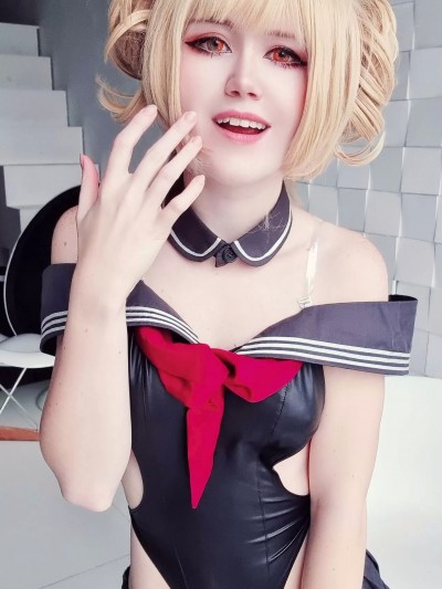 Aki Puff - Toga