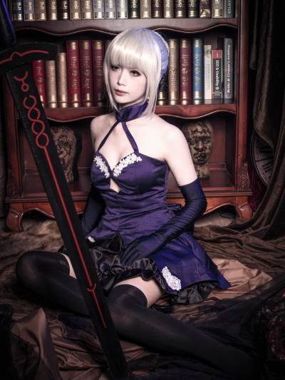 《Fate stay night》saber小礼服 C O S P L A Y