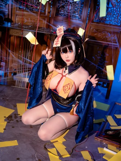 Hoshilily (星之迟迟) cosplay Hwah Jah – Azur Lane