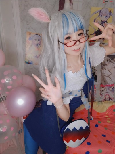 軟妹搖搖樂 (YaoYaoQwQ) cosplay Gawr Gura – Hololive